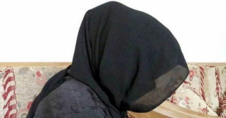 স্কুলছাত্রীকে ‘ধর্ষণ’, বাবা ও সৎভাই গ্রেপ্তার