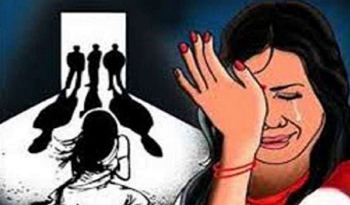 দেশব্যাপী প্রতিবাদ, বিক্ষোভের মধ্যেই চট্টগ্রামে গৃহবধূকে সংঘবদ্ধ ধর্ষণ, গ্রেপ্তার ৮