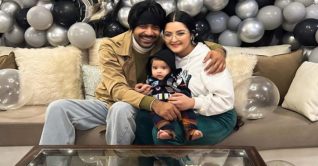 ছেলের পাঁচ মাস উদযাপন করলেন রাজ-পরী ছেলের পাঁচ মাস উদযাপন করলেন রাজ-পরী