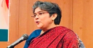 অভিবাসী কর্মীদের প্রতি মানবিকতা প্রদর্শন করতে হবে: রাবাব ফাতিমা অভিবাসী কর্মীদের প্রতি মানবিকতা প্রদর্শন করতে হবে: রাবাব ফাতিমা
