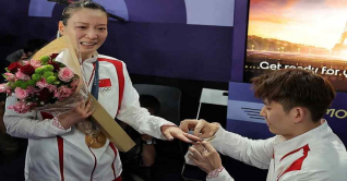 সোনা জয়ের পরই প্রেমিক দিলেন বিয়ের প্রস্তাব সোনা জয়ের পরই প্রেমিক দিলেন বিয়ের প্রস্তাব