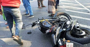 রংপুরে বাসচাপায় একই পরিবারের ৩ জনের প্রাণহানী রংপুরে বাসচাপায় একই পরিবারের ৩ জনের প্রাণহানী