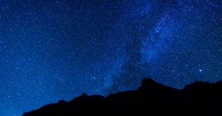 বছরের দীর্ঘতম রজনী আগামীকাল সোমবার বছরের দীর্ঘতম রজনী আগামীকাল সোমবার