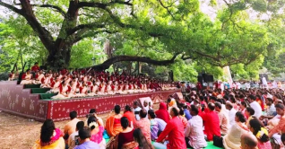 রমনার বটমূলে ছায়ানটের বর্ষবরণ অনুষ্ঠান শুরু রমনার বটমূলে ছায়ানটের বর্ষবরণ অনুষ্ঠান শুরু