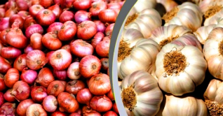 একমাসের ব্যবধানে পেঁয়াজ-রসুনের দাম বেড়েছে ৫০ শতাংশ