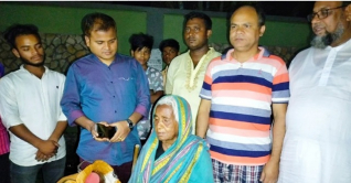 বগুড়ায় মাকে মেরে বের করে দিল ছেলেরা