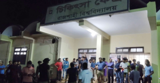 ক্যাম্পাসে ফিরেছেন শিক্ষার্থীরা, আহত দুই শতাধিক ক্যাম্পাসে ফিরেছেন শিক্ষার্থীরা, আহত দুই শতাধিক