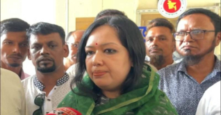 শেখ হাসিনার দেশে ফিরতে আইনগত কোনো বাধা নেই: রুমিন ফারহানা শেখ হাসিনার দেশে ফিরতে আইনগত কোনো বাধা নেই: রুমিন ফারহানা