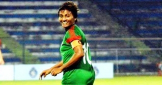 সাবিনার হ্যাটট্রিকে হংকংকে বড় ব্যবধানে হারাল বাংলাদেশ 