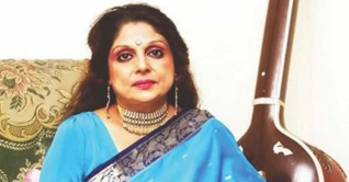 কণ্ঠশিল্পী শাহনাজ রহমতুল্লাহর জন্মদিন আজ কণ্ঠশিল্পী শাহনাজ রহমতুল্লাহর জন্মদিন আজ