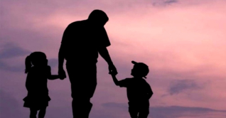 আজ বিশ্ব বাবা দিবস