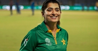 বাংলার বিশ্বজয়কে ‘কড়া বার্তা’ বলছেন পাক নারী ক্রিকেটার