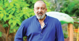 ৫০ কন্যাশিশুর শিক্ষার দায়িত্ব নিলেন সঞ্জয় দত্ত