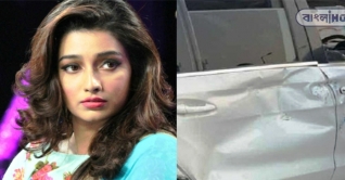 গুরুতর আহত সায়ন্তিকা