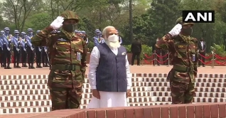 জাতীয় স্মৃতিসৌধে নরেন্দ্র মোদির শ্রদ্ধা