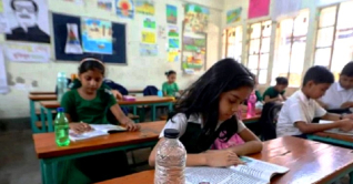 খুলেছে স্কুল-কলেজ, উপস্থিতি কম শিক্ষার্থীদের