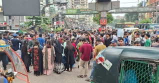 সায়েন্সল্যাব মোড়ে শিক্ষার্থীদের অবরোধ সায়েন্সল্যাব মোড়ে শিক্ষার্থীদের অবরোধ