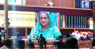 প্রধানমন্ত্রী কাঁদলেন, কাঁদলেন চা-শ্রমিকরাও