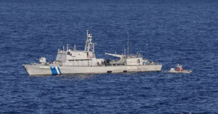 গ্রীসে অভিবাসীদের নৌকাডুবি: ৬ শিশুর মরদেহ উদ্ধার গ্রীসে অভিবাসীদের নৌকাডুবি: ৬ শিশুর মরদেহ উদ্ধার