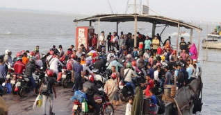 শিমুলিয়া থেকে অনায়াসে ঘরে ফিরছে মানুষ