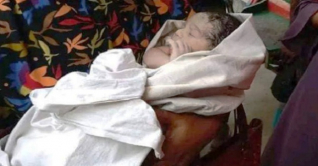 ট্রাকচাপায় অন্তঃসত্ত্বা মায়ের মৃত্যু, জন্ম নিল নবজাতক