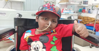 দেশে ফিরেছে জুলাই অভ্যুত্থানে গুলিবিদ্ধ শিশু মুসা দেশে ফিরেছে জুলাই অভ্যুত্থানে গুলিবিদ্ধ শিশু মুসা