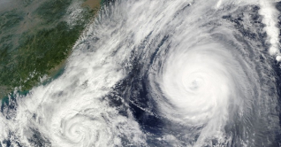 ধেয়ে আসছে ঘূর্ণিঝড় সিত্রাং ধেয়ে আসছে ঘূর্ণিঝড় সিত্রাং