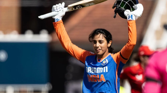 ভারতীয় তারকা ক্রিকেটার স্মৃতি মান্ধানা।