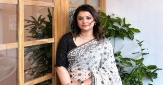 শবনম ফারিয়াকে আপত্তিকর মন্তব্য, চাকরি হারালেন সেই যুবক