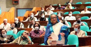 আমি শেখ মুজিবের মেয়ে অন্যায়ের কাছে মাথা নত করিনি, করবও না