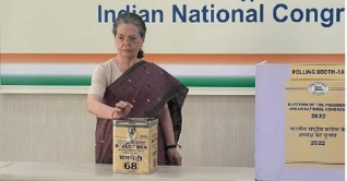 কংগ্রেস সভাপতি পদের নির্বাচন শেষ, অপেক্ষা ফলাফলের কংগ্রেস সভাপতি পদের নির্বাচন শেষ, অপেক্ষা ফলাফলের