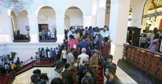 শ্রীলঙ্কায় সর্বদলীয় সরকার গঠনে বিরোধীরা সম্মত