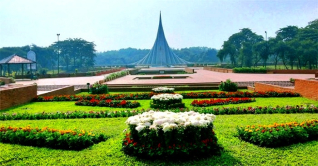 শ্রদ্ধা জানাতে প্রস্তুত জাতীয় স্মৃতিসৌধ