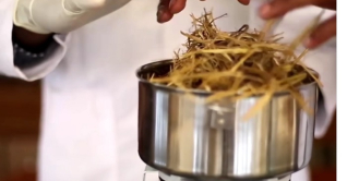 এবার ঘাস থেকে হচ্ছে রুটি তৈরির আটা! এবার ঘাস থেকে হচ্ছে রুটি তৈরির আটা!