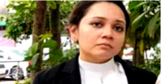 পিতা হত্যার বিচার পেতে মেয়ে আইনজীবী পিতা হত্যার বিচার পেতে মেয়ে আইনজীবী