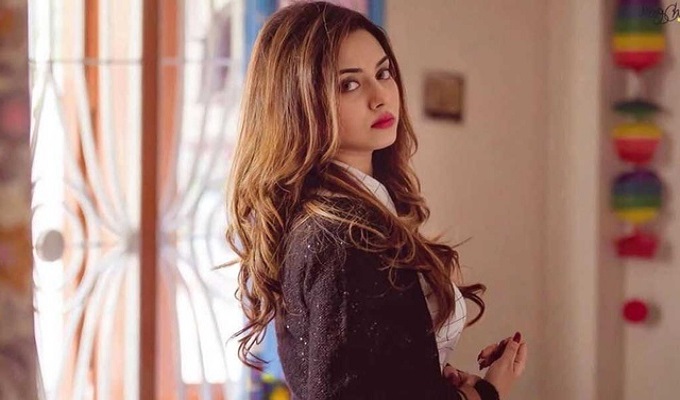 করোনায় আক্রান্ত চিত্রনায়িকা তমা মির্জা