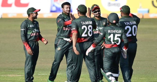 দুই ভাগে বিভক্ত হয়ে ইংল্যান্ড যাচ্ছে বাংলাদেশ দল