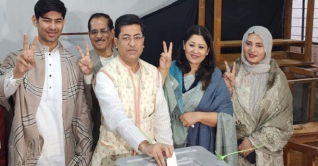 নৌকা মার্কায় ভোট দিয়েছি: তাপস নৌকা মার্কায় ভোট দিয়েছি: তাপস