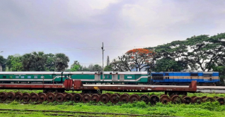 ১৬৫ যাত্রী নিয়ে ঢাকা ছাড়ল মৈত্রী এক্সপ্রেস