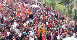 শোক আর মাতমে রাজধানীতে শেষ হলো তাজিয়া মিছিল শোক আর মাতমে রাজধানীতে শেষ হলো তাজিয়া মিছিল