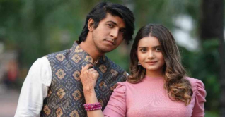 তিশাকে কোলে তুলে হাত ভেঙেছিল তৌসিফের তিশাকে কোলে তুলে হাত ভেঙেছিল তৌসিফের