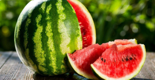 রং মেশানো ভেজাল তরমুজ চিনবেন যেভাবে