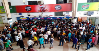 ঈদযাত্রা: ৮ এপ্রিলের ট্রেনের টিকিট পাওয়া যাচ্ছে আজ