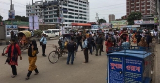 পরিবহন ধর্মঘট স্থগিত: আপাতত আইন কার্যকর হচ্ছে না পরিবহন ধর্মঘট স্থগিত: আপাতত আইন কার্যকর হচ্ছে না