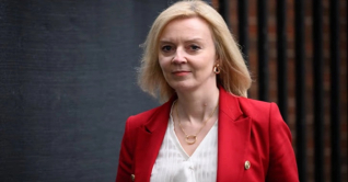 সংকটে ব্রিটেনের প্রধানমন্ত্রী সংকটে ব্রিটেনের প্রধানমন্ত্রী