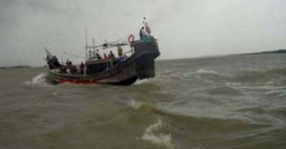 মেঘনায় ট্রলারডুবি: নারী আনসার সদস্যের লাশ উদ্ধার