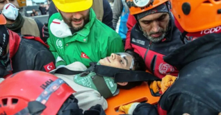 ১০১ ঘন্টা পর একই পরিবারের ছয় জনকে জীবিত উদ্ধার