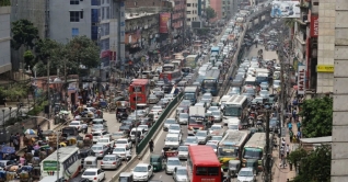 রাজধানীতে তীব্র যানজট, সীমাহীন দুর্ভোগ