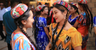 অন্য গোত্রে বিয়ে করতে জোর করা হচ্ছে উইঘুর নারীদের