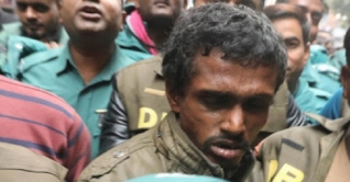 ঢাবি ছাত্রী ধর্ষণ: মজনুর বিচারের রায় দুপুরে ঢাবি ছাত্রী ধর্ষণ: মজনুর বিচারের রায় দুপুরে